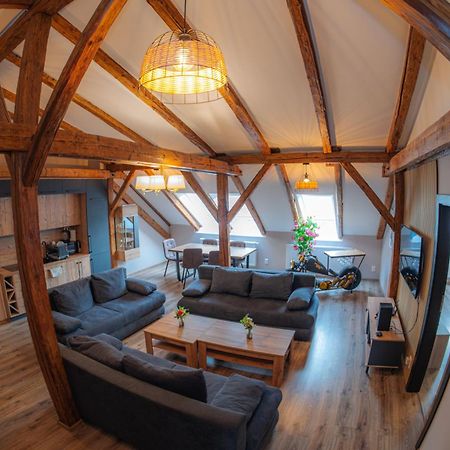 Apatman Fellini House Daire Trenčín Dış mekan fotoğraf