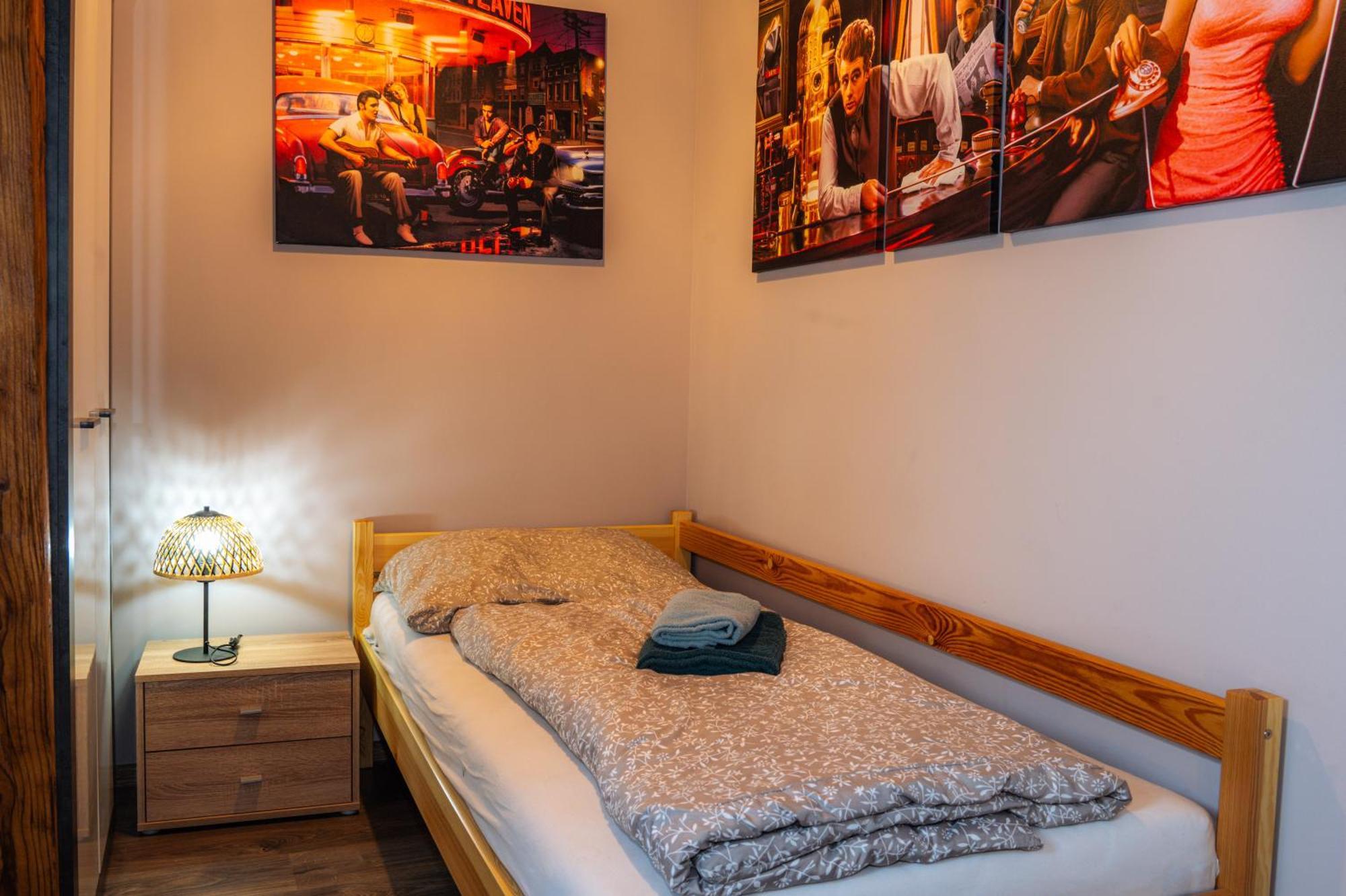Apatman Fellini House Daire Trenčín Dış mekan fotoğraf