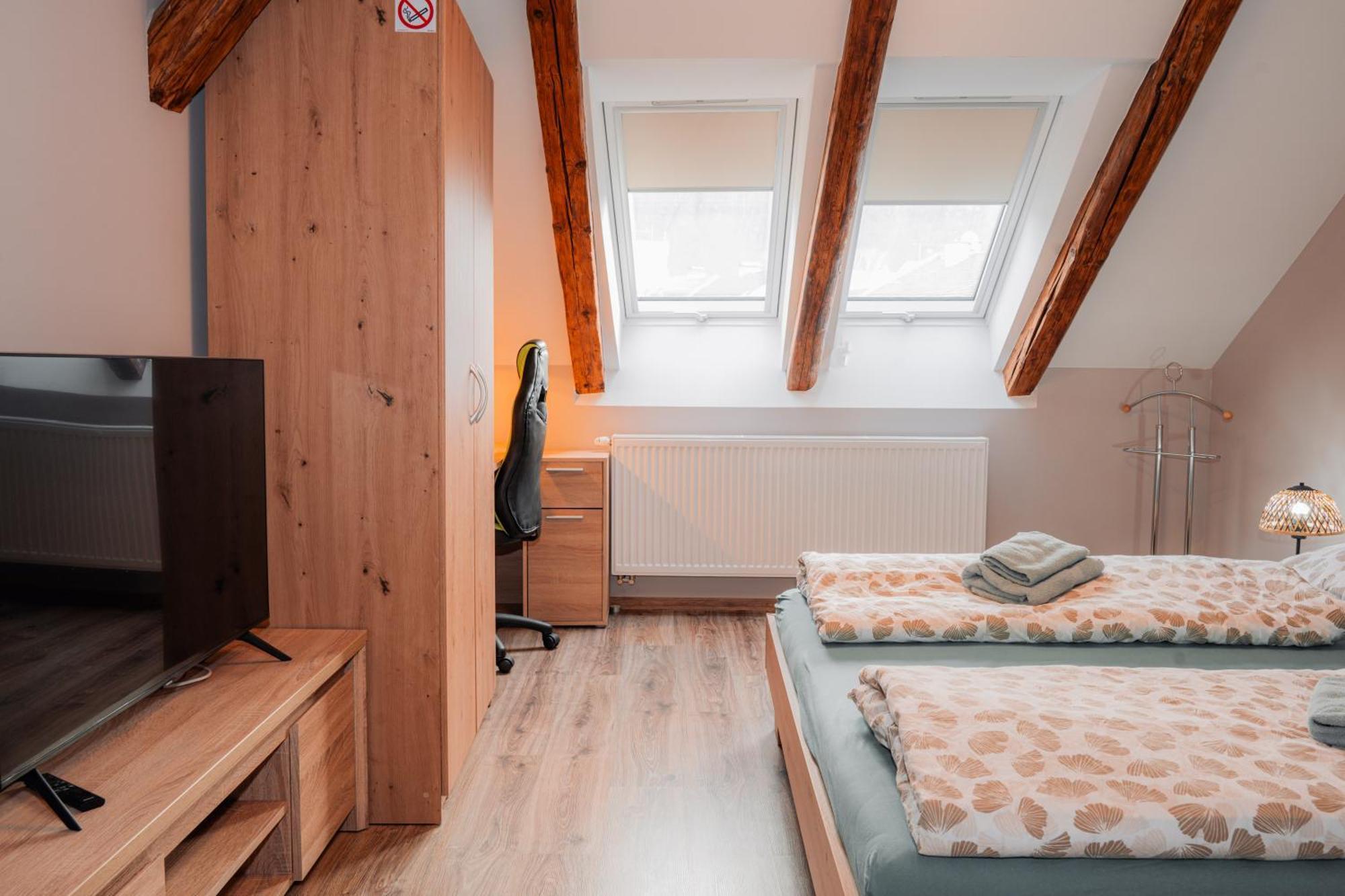 Apatman Fellini House Daire Trenčín Dış mekan fotoğraf